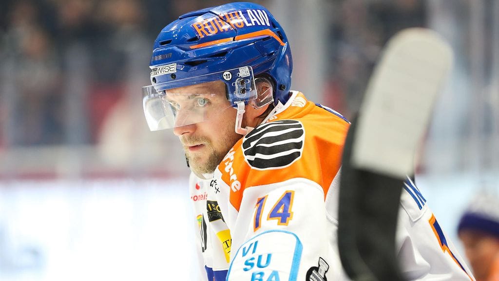 Juuso Ikonen oli Tapparassa voittamassa Suomen mestaruutta ja CHL:ää vuonna 2023.