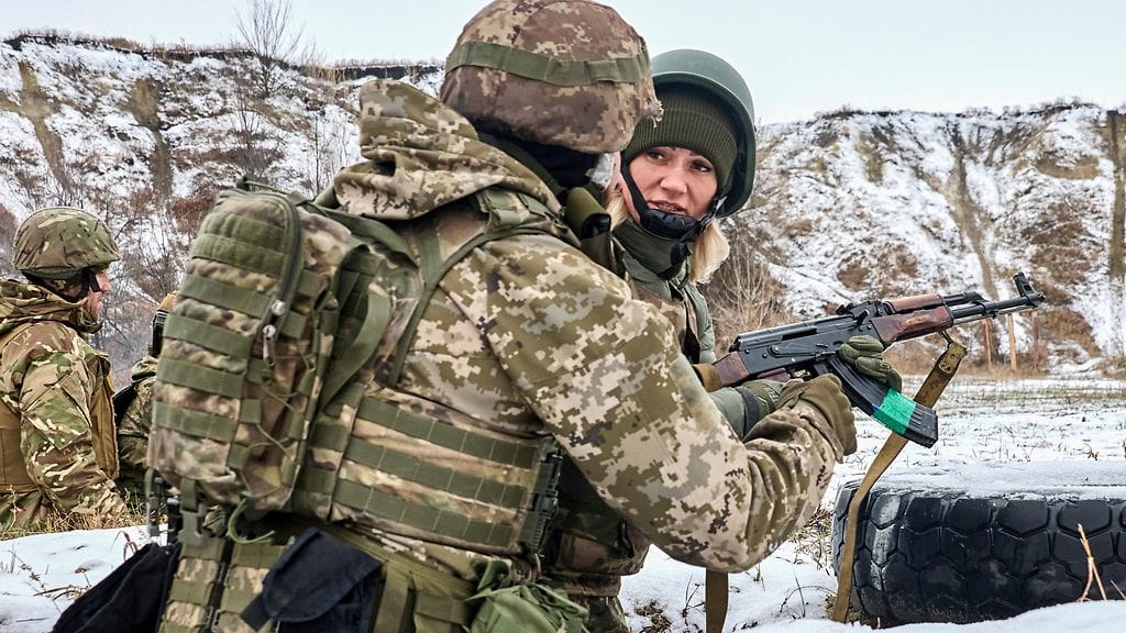 AOP Ukraina, asevoimat, koulutus