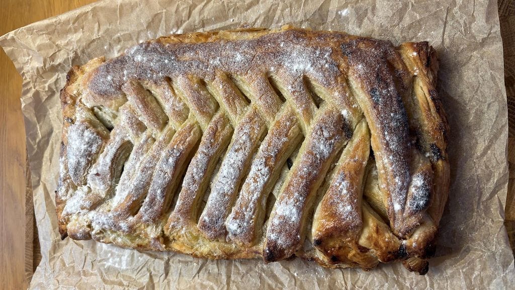 Luumupitko on helppo valmistaa.