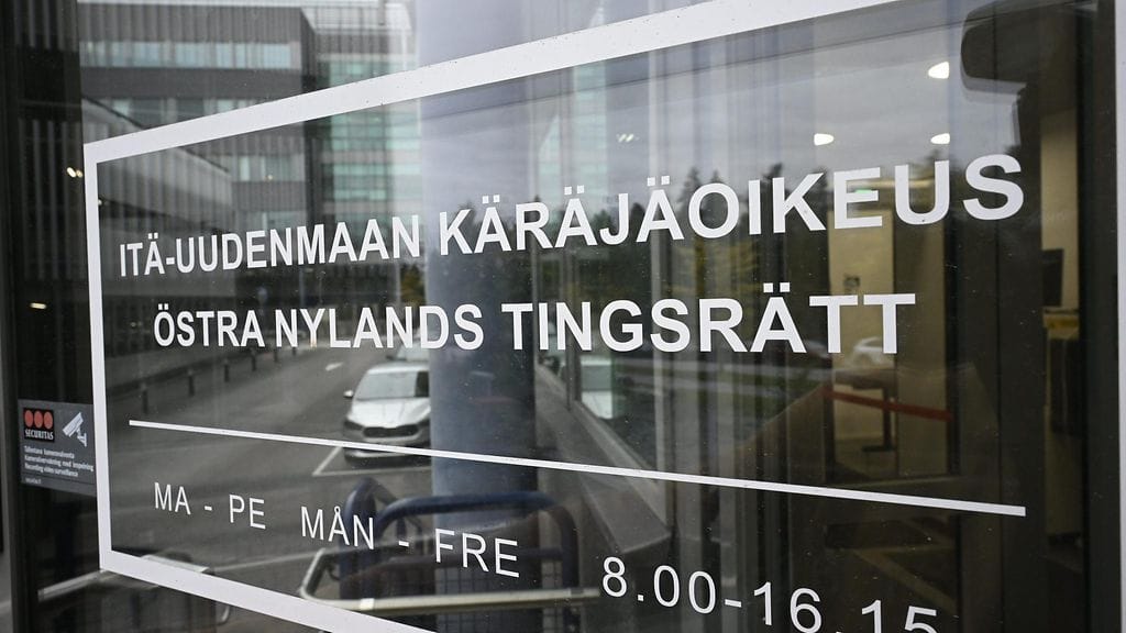 Itä-Uudenmaan käräjäoikeuden mukaan puukotus ei ollut murhan yritys, vaan törkeä pahoinpitely.