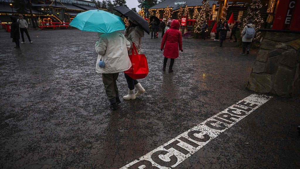 Poliisin mukaan varkauksia on etenkin Rovaniemen keskustan alueella ja Napapiirin alueella, jossa sijaitsee suosittu turistikohde Joulupukin pajakylä.