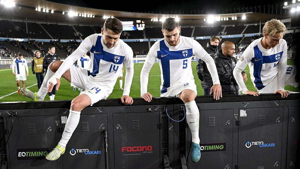 Huuhkajat on astumassa uuteen aikaan, mutta vielä ei tiedetä, kenen komennossa.