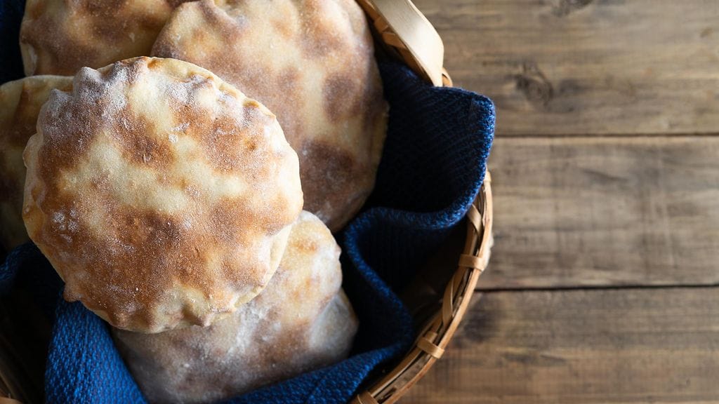Näin teet helposti pitaleipiä airfryerissa. Kuvituskuva.