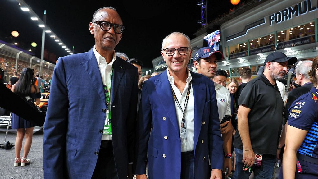 Ruandan presidentti Paul Kagame ja F1:n toimitusjohtaja Stefano Domenicali.