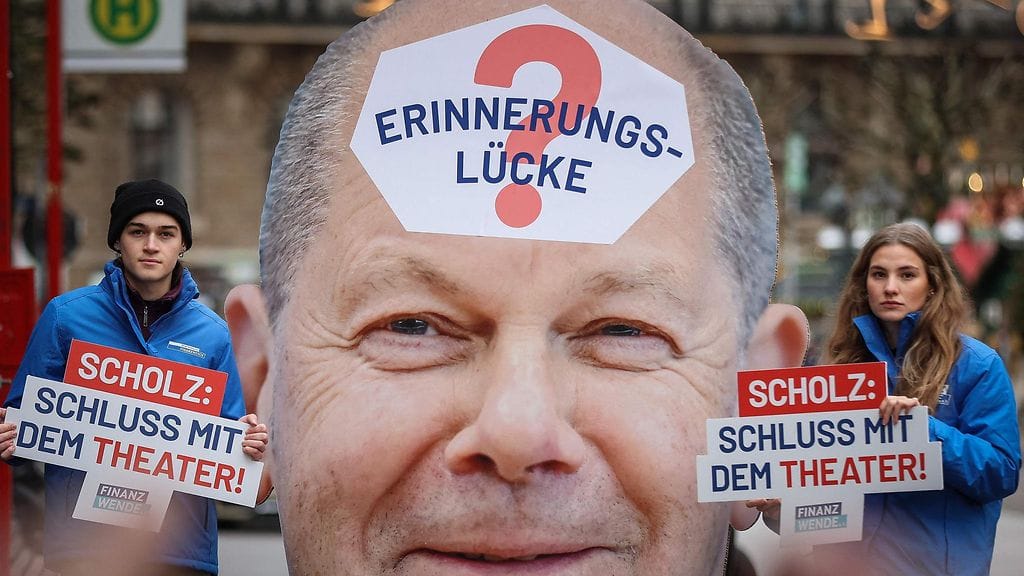 Mahdolliset uudet vaalit järjestetään helmikuun lopulla. Kuva mielenosoituksesta 6. joulukuuta.