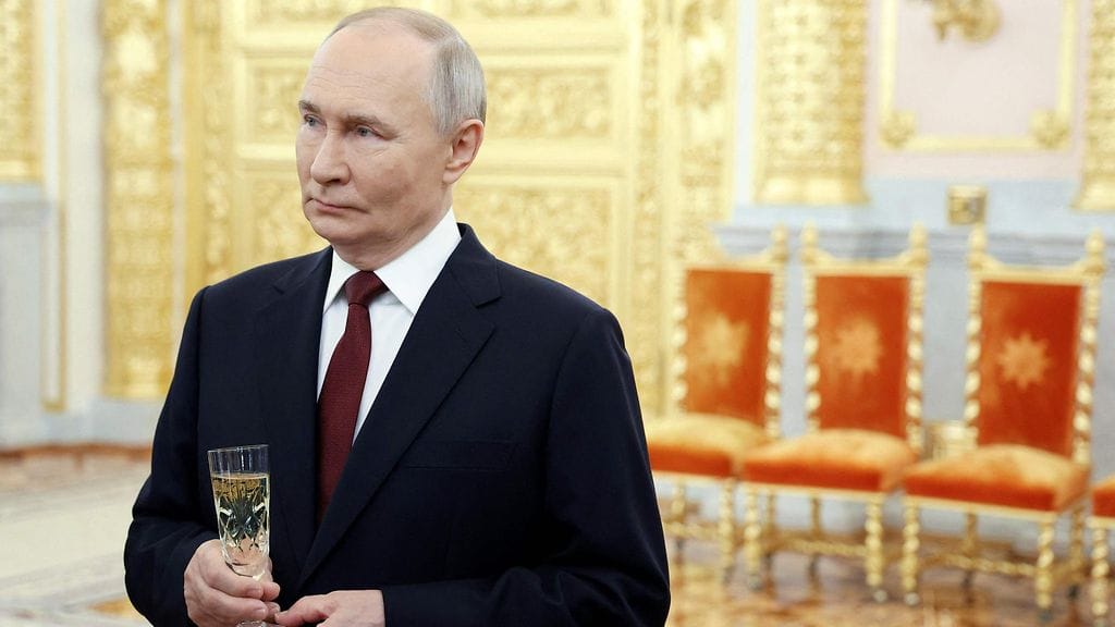 Presidentti Vladimir Putin on toistavasti ylistänyt Oreshnik-ohjuksen tuhovoimaa. Kuva Moskovasta 9. joulukuuta.