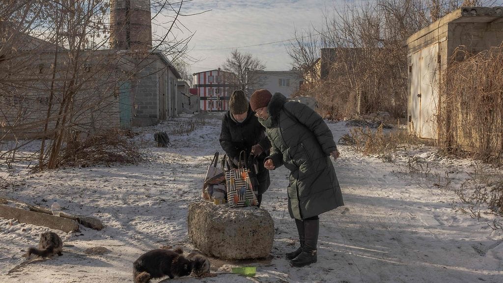 LK 201224 Paikallisia asukkaita Pokrvoskissa