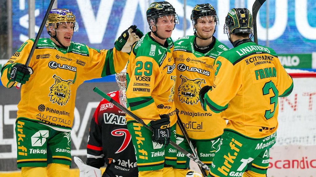 Matias Mäntykivi on tehtaillut tehoja Ilveksen ykköskentässä yhdessä Eemeli Suomen ja Jens Lööken kanssa.