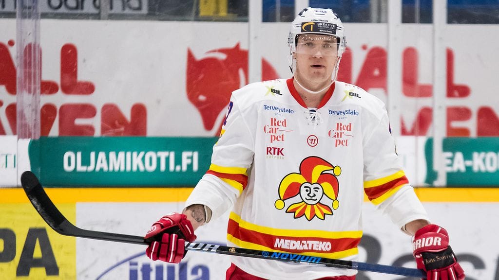 Olavi Vauhkonen, 35, lopettaa uransa.