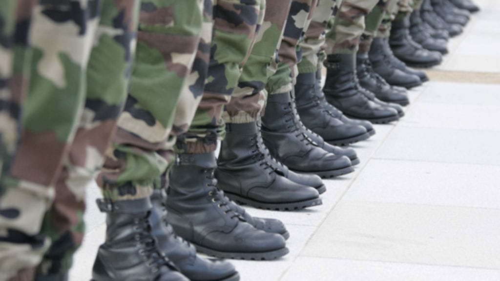 Ralf Sundin mielestä aika ja armeija olisi valmis naisten asevelvollisuudelle.