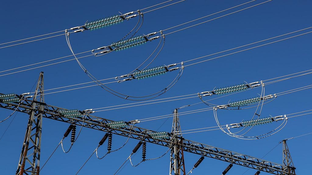 Kuvituskuva. Kantaverkkoyhtiö Fingrid kertoo sähköyhteyden katkeamisesta Suomen ja Viron välillä.