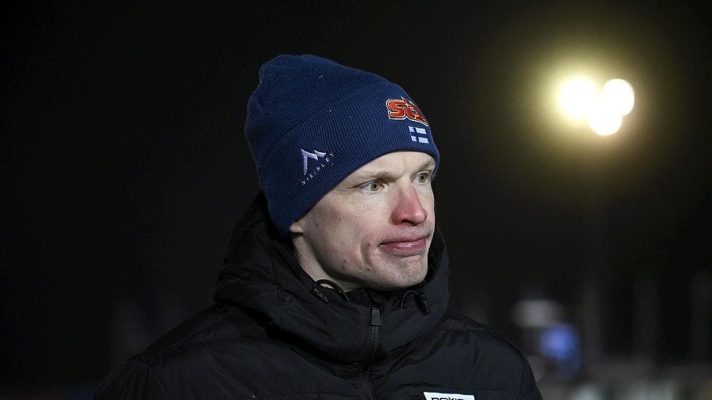 Iivo Niskanen ja Perttu Hyvärinen vetäytyvät vuodenvaihteen kiertueelta sairastelun vuoksi.