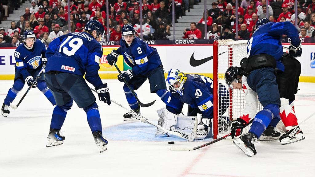 Suomi kärsi lohkon avausottelussa 0–4-tappion Kanadalle.