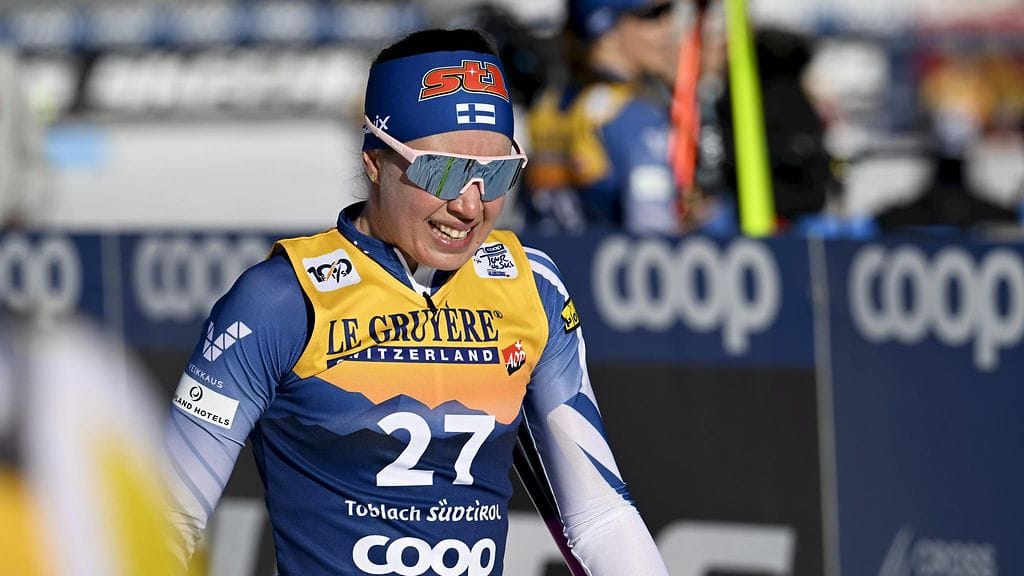 Kerttu Niskanen on oivissa asemissa Tour de Skin avauspäivän jälkeen.