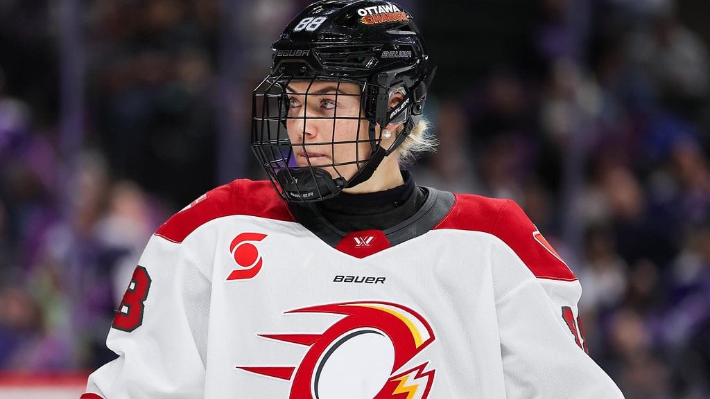 Ronja Savolainen pelaa Ottawa Chargessa.