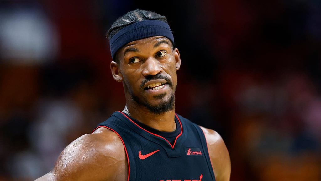 Jimmy Butler sai kovan rangaistuksen omalta seuraltaan.