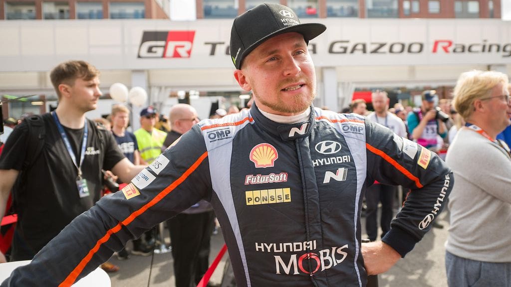 Esapekka Lappi ajaa tällä kaudella rallin SM-sarjassa.