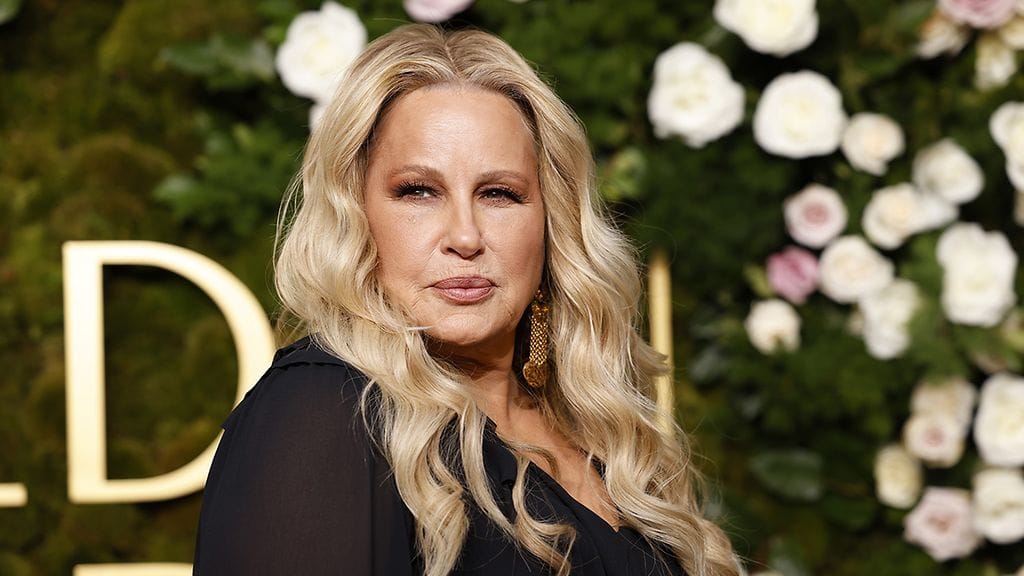 Jennifer Coolidge Golden Globe -gaalassa tammikuussa 2025.