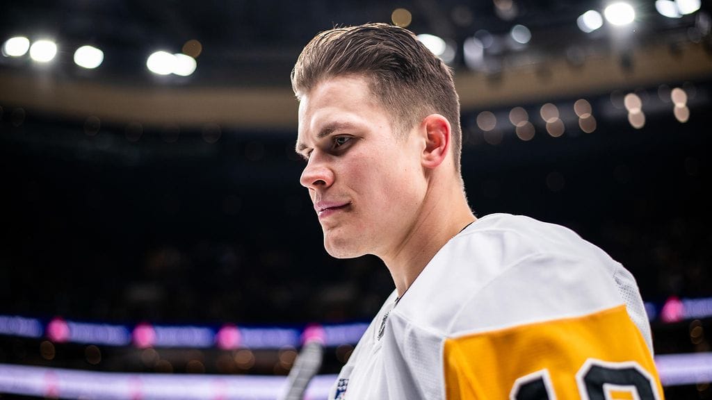 Jesse Puljujärvi teki NHL-sopimuksen Florida Panthersin kanssa.