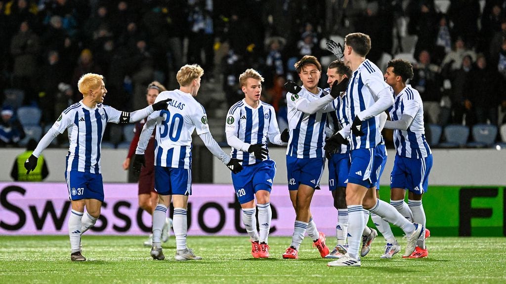 HJK:n pelaajat juhlivat maalia Moldea vastaan Eurooppa-liigassa.