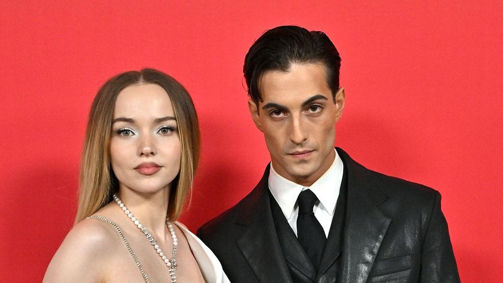 Dove Cameron julkaisi rakkaudellisia kuvia kumppaninsa Damiano Davidin kanssa.