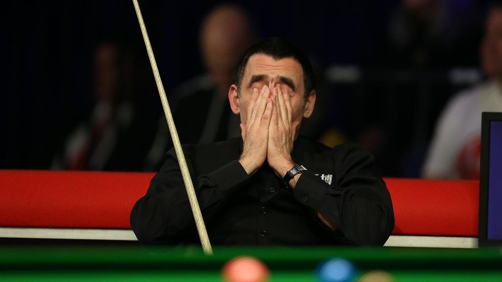 Ronnie O'Sullivan menetti malttinsa Leicesterissä torstaina.