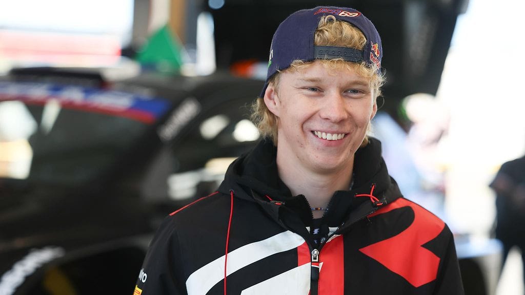 Kalle Rovanperä ajaa vuonna 2025 täyden MM-rallikauden.
