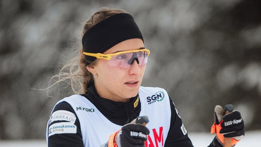 Emmi Lämsä (kuvassa) ja Olivia Puranen toivat Antti Tuiskun joukkueelle SM-kultaa.