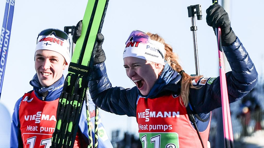 Tero Seppälä ja Suvi Minkkinen pääsivät juhlimaan parisekaviestin maailmancup-voittoa Oberhofissa.