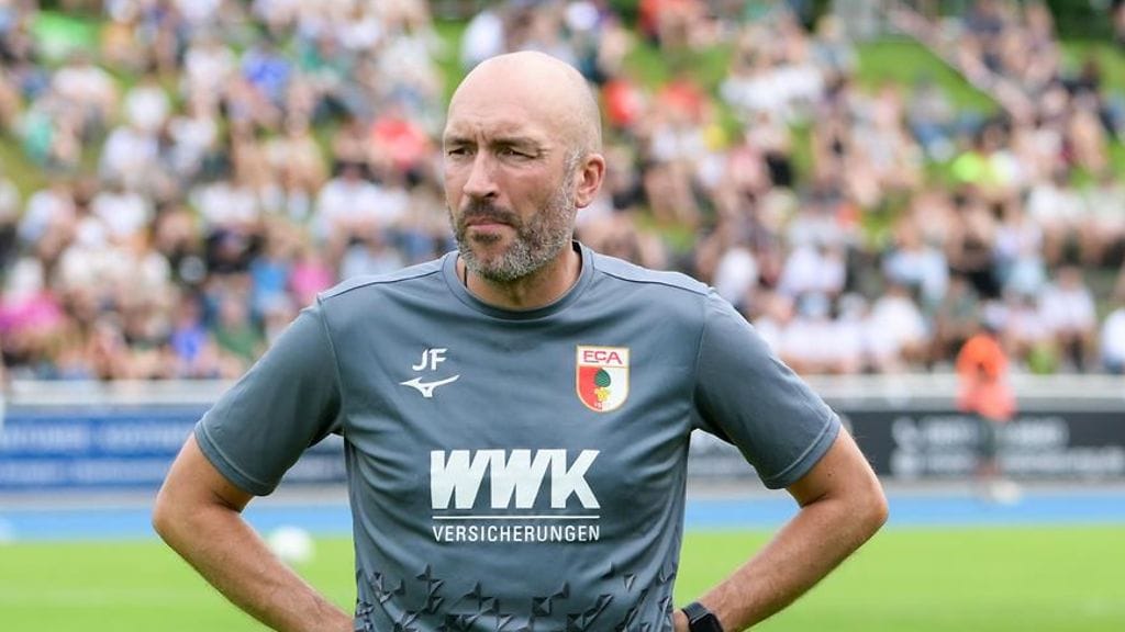 Jacob Friis työskentelee saksalaisseura Augsburgin apuvalmentajana.