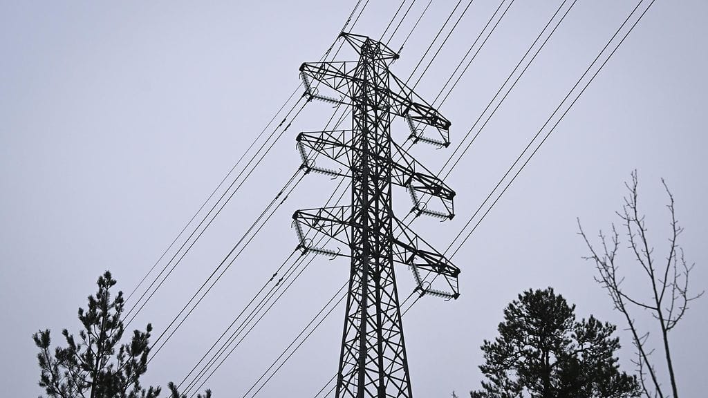 Sähkön hinta kohoaa aamuyhdeksän ja kymmenen välillä lähes 38 senttiin kilowattitunnilta.