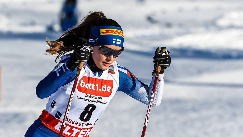 Minja Korhonen nousi hiihto-osuudella kahdeksanneksi Saksan Schonachissa. Arkistokuva.