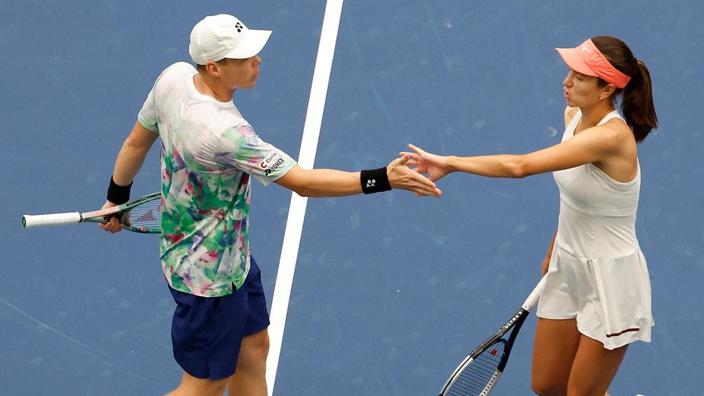 Harri Heliövaara ja Anna Danilina putosivat jatkosta Australian avoimessa tennisturnauksessa.