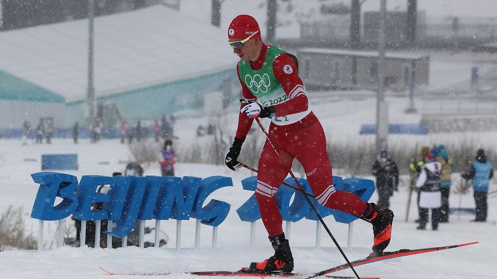 Aleksandr Bolshunov voitti Pekingin olympialaisissa kolme kultaa ja kaikkiaan viisi mitalia. Muutama päivä olympialaisten päättymisen jälkeen Venäjä hyökkäsi Ukrainaan.