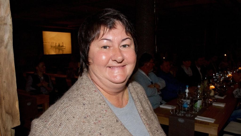 Venäjän hiihtoliiton puheenjohtaja Jelena Välbe on rajun kritiikin kohteena.