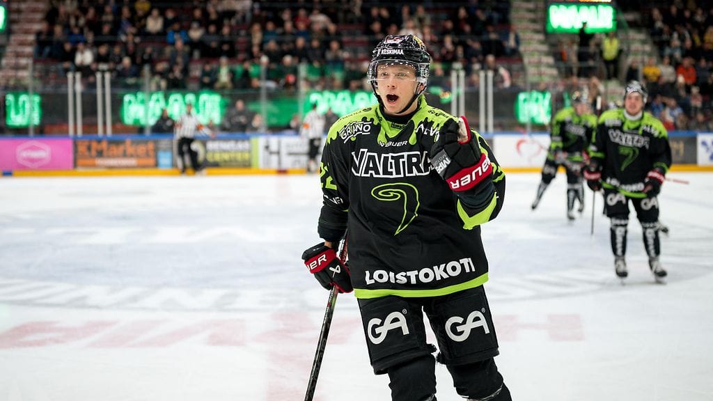 Samuel Jonssonin kausi päättyy loukkaantumiseen.