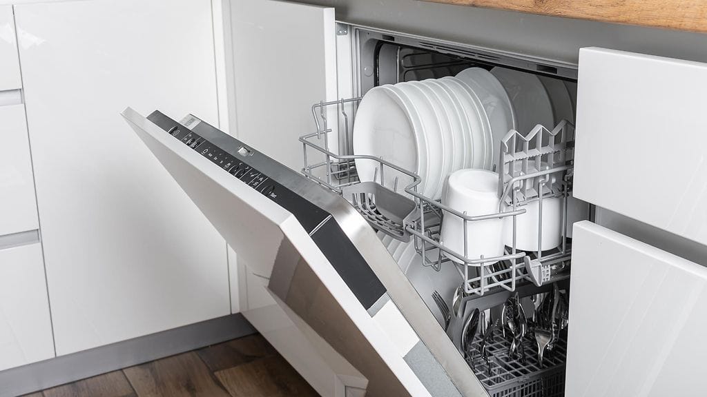 Milloin viimeksi olet tarkistanut astianpesukoneen poistoletkun kunnon?