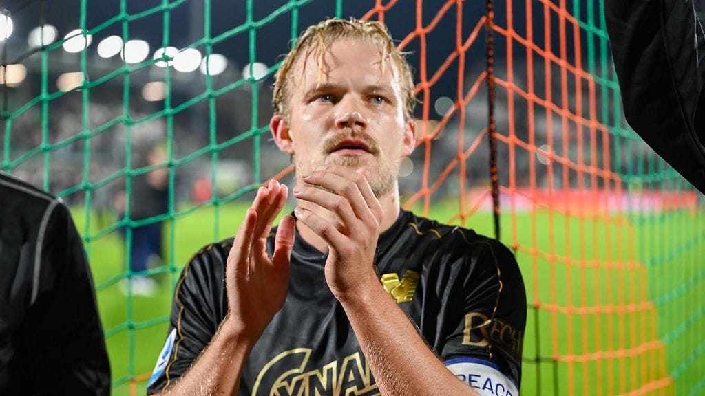 Joel Pohjanpalo lähestyy siirtoa Palermon riveihin, eivätkä Venezian kannattajat ole siitä mielissään.