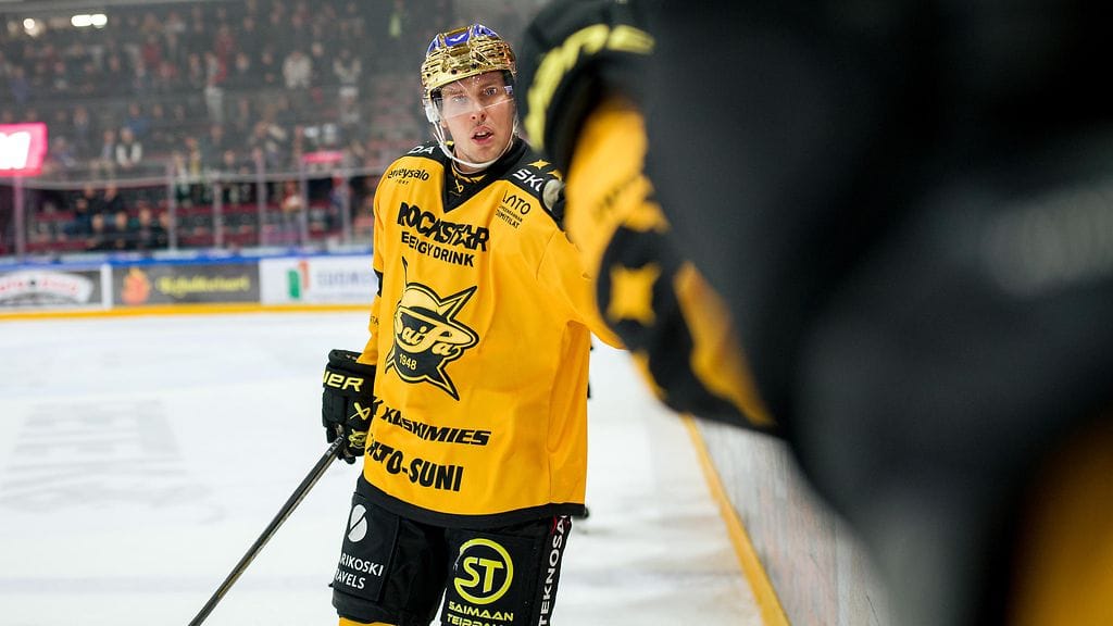 Antti Kalapudas juhlisti SM-liigan 100 000 maalin rajan rikkomista toisellakin osumalla.