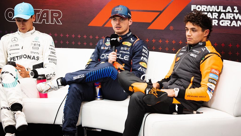 George Russell (vas.), Max Verstappen ja Lando Norris saavat olla jatkossa kieli keskellä suuta sanomisiensa kanssa.