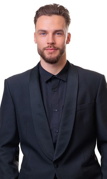 Alex salatut elämät