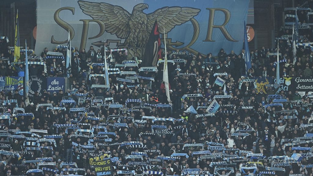 Lazion ultrakannattajat hyökkäsivät Real Sociedadin fanien kimppuun. Kuvituskuva.