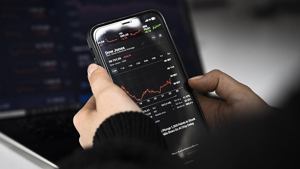 Miehistä 75 prosenttia suhtautui sijoittamiseen optimistisesti, mutta naisista vain 56 prosenttia.