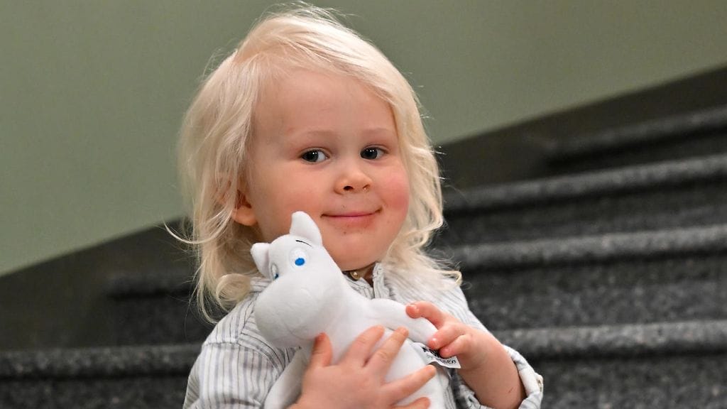 Salkkareiden lapsitähti Roope Malkki sarjan pressissä vuonna 2025.