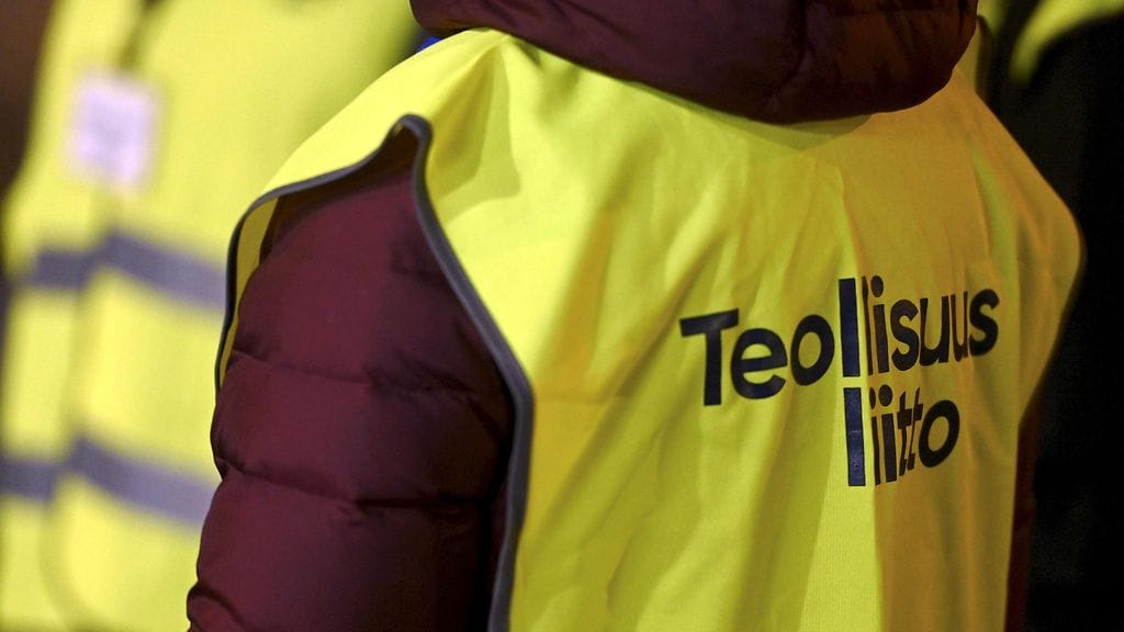 Lakkovaroitukset koskevat Teollisuusliiton mukaan 60:tä yritystä teknologiateollisuudessa ja kemianteollisuudessa. Katso alla listaus yrityksistä.