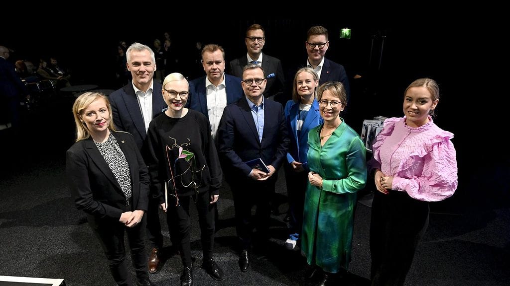 2501 LK PUOLUEIDEN PUHEENJOHTAJAT