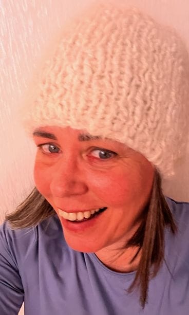 Susannan äiti keräsi 10 vuotta kissankarvaa, josta syntyi vaatteita.