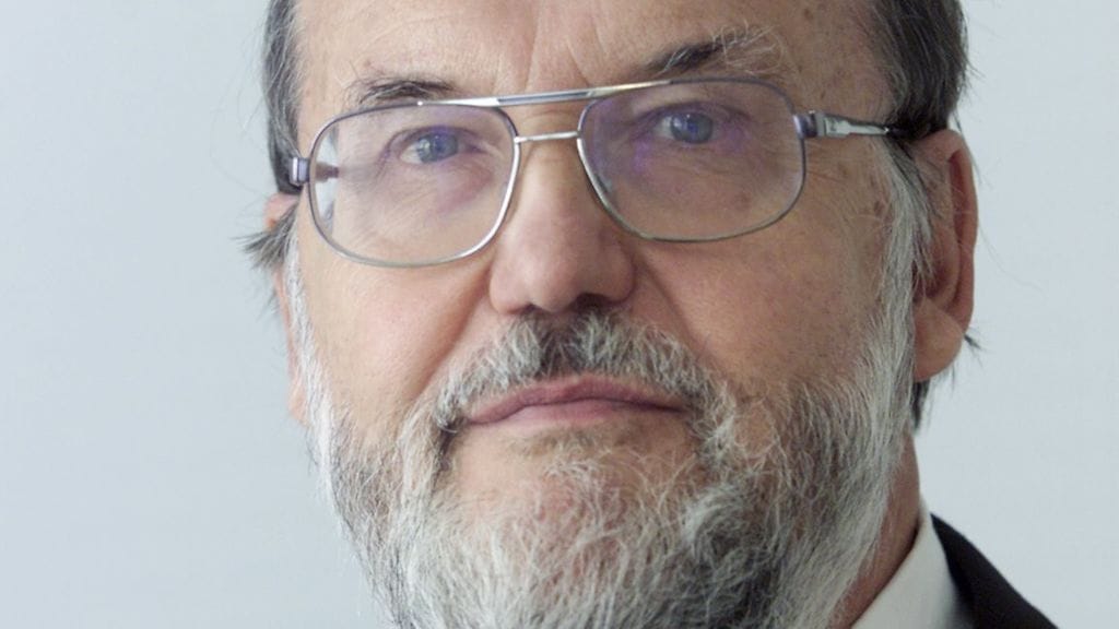 Suomen Akatemian mukaan Arto Salomaa oli yksi tärkeimmistä automaattien ja formaalisten kielten teorian kehittäjistä.