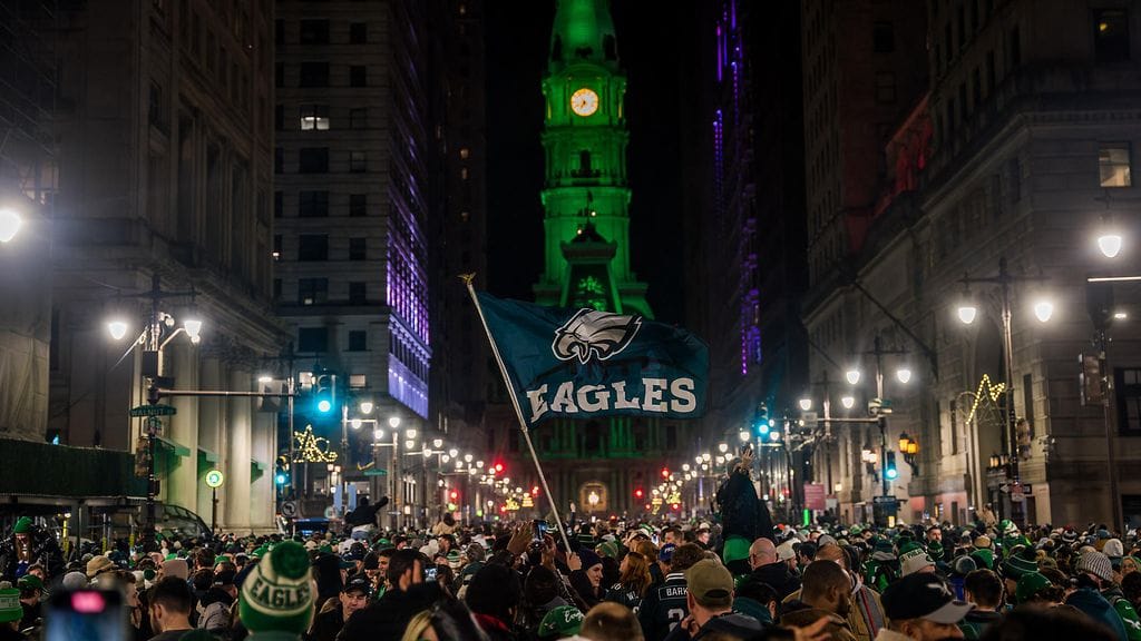 Philadelphia Eaglesin menestystä juhlittiin sankoin joukoin Philadelphian kaduilla.