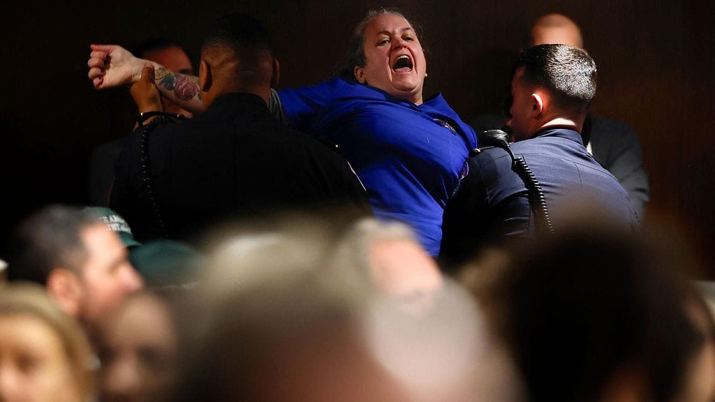 147046999 protestoija kennedy